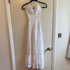 Elegant White Halter Maxi Dress